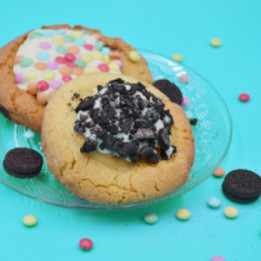 La petite Sara Cafetería Pastelería en Madrid Tartas artesanales Cookies rellenas
